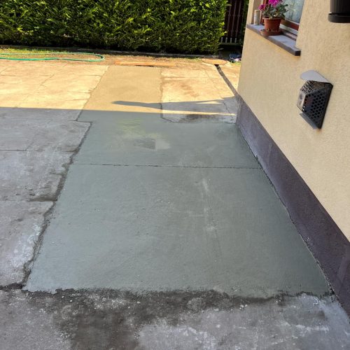 8efb5477-fdf5-4f8a-9f51-d25e149c8266